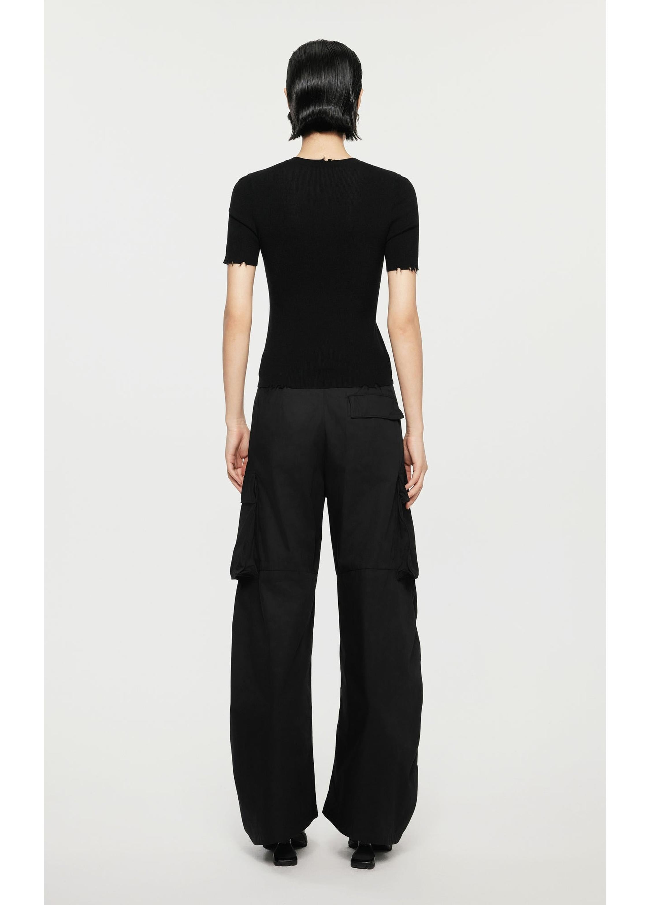 Figurformendes Woll-Strickpullover