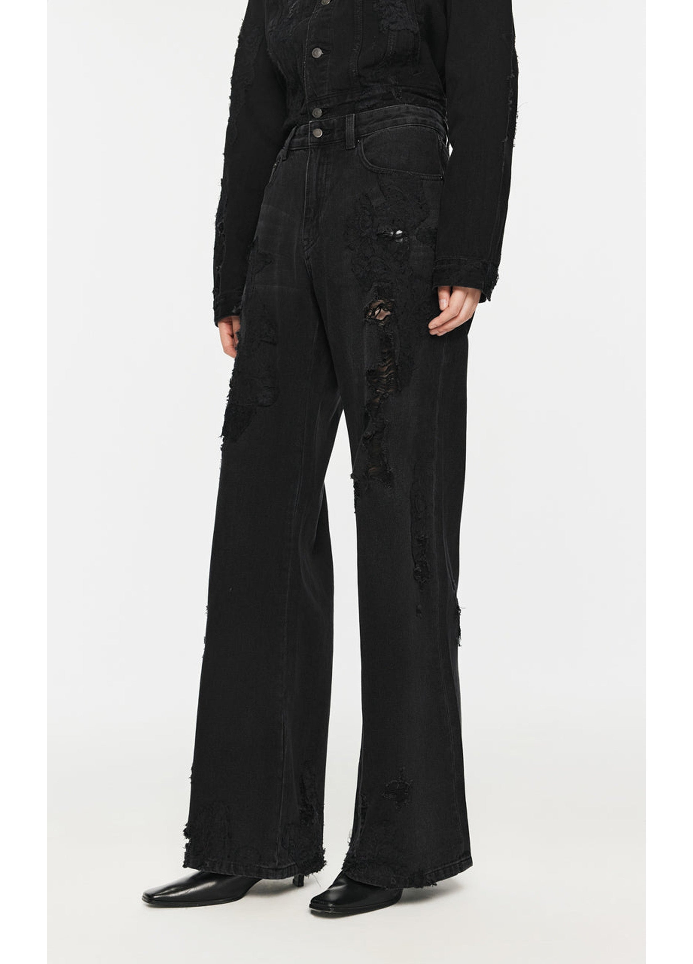 Used-Look-Jeans mit weitem Bein