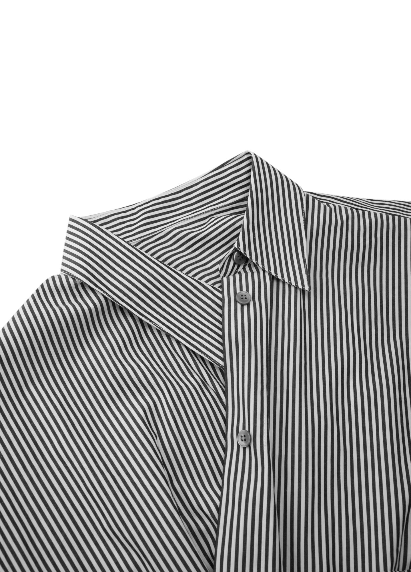 Übergroßes Faltenhemd