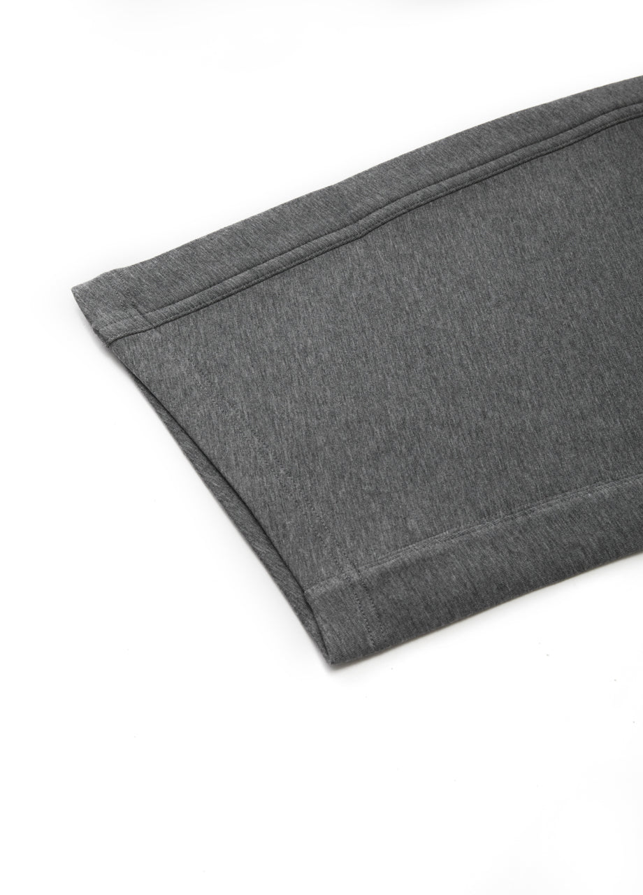 lockere, geschwungene Freizeithose